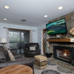 Creekside Retreat 179 - Cozy Gatlinburg condo with wifi and creek view!