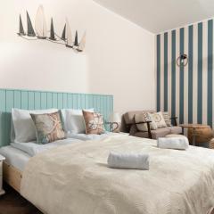 Two Bedroom Apartment 3city with Balcony in Gdańsk by Noclegi Renters