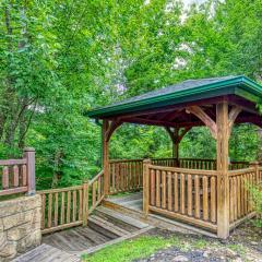 Mountain Charm- Hot Tub, Game Room, Theater Room, free Attraction Tickets!!!