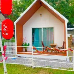 เดอะมินิมอล นอร์ดิกเฮ้าส์The Minimal Nordic House By The Mountain Ozoneบ้านโอโซนขุนเขาแก่งกระจาน