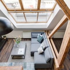 Ultimate Prague 1 experience - Duplex, Roof Top Terrace, Prague Castle View, free parking over weekends, AC!