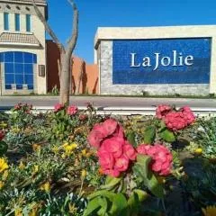 La Jolie Marina Ain Soukhna, Families only