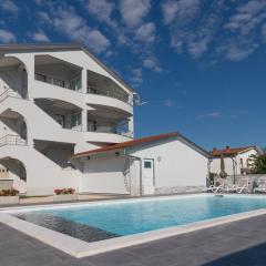 Apartmani Martin mit beheiztem Pool with heated Pool