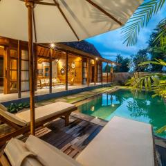 Kayu Retreat - Traditional luxe in calm area of Ubud