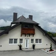 Apartments und Zimmervermietung