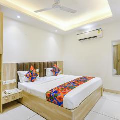 FabExpress Luxury Inn Adarsh Nagar Metro