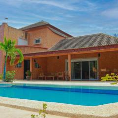 Villa avec piscine, 1 minutes de la mer