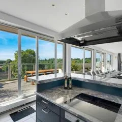 Exklusives Penthouse Japandi 232QM, Whirlpool , 25min bis Düsseldorf Messe