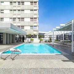 1 Bedroom Apartment, The Centurion, Seapoint, Cape Town, South Africa
