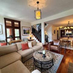 Luxury Townhome w/ Views, Private Jacuzzi & Garage