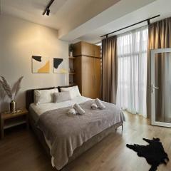 Kika Shanti, near Artificial Lake