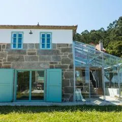 A Casa dos Caseiros ツ by Rias Baixas Rentals
