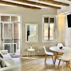 Apartamento renovado con 2 habitaciones en el corazón de Barcelona - ES-341-3