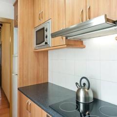 Luminoso apartamento 1 habitación cerca de Las Ramblas, hasta 4 pers, cocina equipada. - ES-341-6