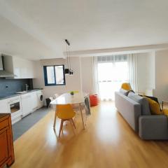 Ventanal de Saras Petfriendly Garaje Trastero y Chimenea - Arafita Apartamentos