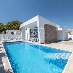 Villa Coral deluxe oasis by OYOOSTAYS