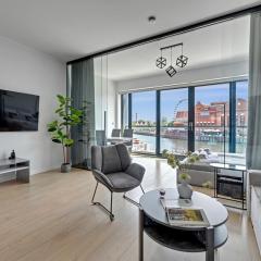 Symfonia Amazing River View Apartment by Downtown Apartments