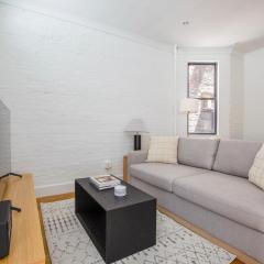 Blueground Lenox Hill in-unit wd nr hospital NYC-1518