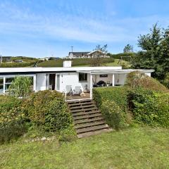 Amazing Home In Ebeltoft With Wifi