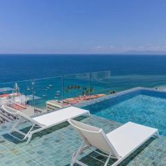 Luxe Penthouse, Calm Vistas