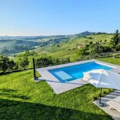 Villa Perla, hilltop location with pool