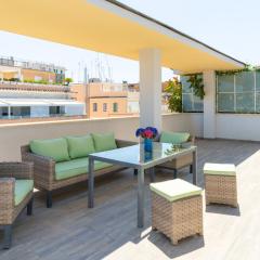 Penthouse with Panoramic Terrace -3 Min to Metro A