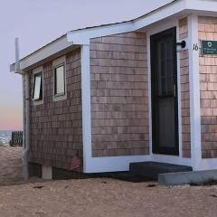 Peaceful Waterfront Beach Cottage!
