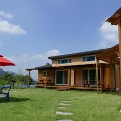 상주 여유로운 황토집 펜션