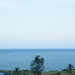 NYALI-HOMESTAY BEACH VIEW ROOMs AND APARTMENT WITH SWIMMING POOL