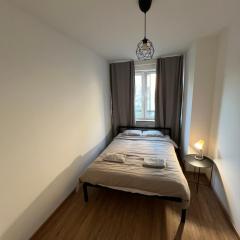 Warsaw City Budget Room 3 #self check-in #essentials included