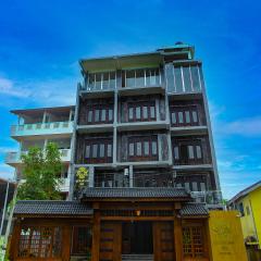 Sakura Surf Lanka Hotel & Restaurant