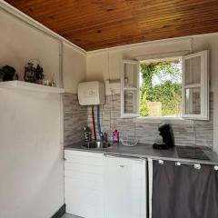 Maisonnette à la campagne