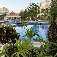 Apartamento en Golf del Sur con piscina