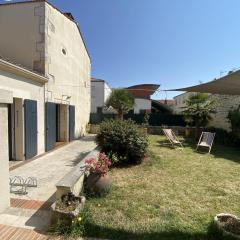 Vaste Maison au Coeur de Fouras, Proche Plages et Commerces, Idéale pour Familles - FR-1-709-39