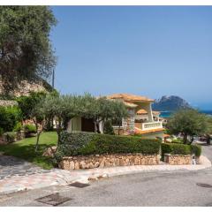 Villa Laura - Elegant Sea View Retreat