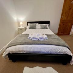 Housefield Stay, Room 2