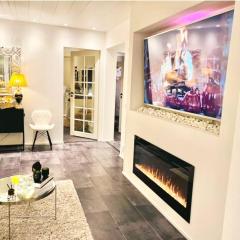 3BR Luxe Family Holiday Home with Private Jacuzzi in Espoo