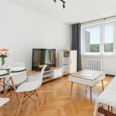 Wyspiańskiego Bright & Comfortable Apartment with a Sea View Gdynia by Noclegi Renters