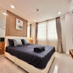 PoshPlace 1 BR in Amazon Residence