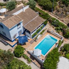 3BR Paradise, Casa Azul by HM