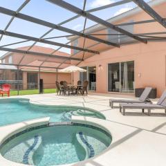 Large Spacious Home w Private Pool & Hot Tub