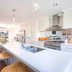 Lucys Place By Swan Bnb Management