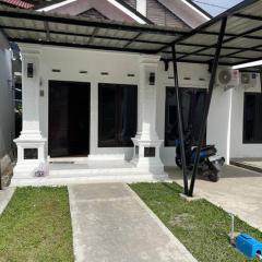 Modern House with 2 Bedrooms