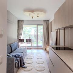 Luxury studio in pinewood 3min walk to sea