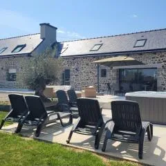Gîte Chemin de Camet entièrement rénové, 8 pers avec 4 chambres et spa Pordic, Côtes d'Armor