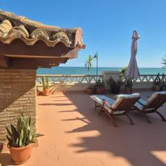 TOP APARTMENT! Frente al mar y gran terraza