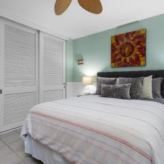 MV2104 Welcoming Tropical Get-Away at the Pool