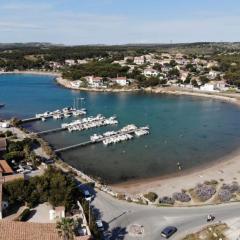 Villa pieds dans la mer de la Cote bleue
