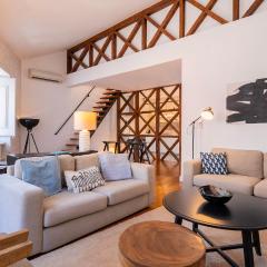 Charming 3BDR Duplex in City Center by LovelyStay