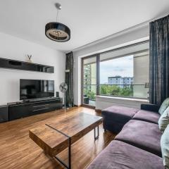 Warsaw Center Business Apt - Parking and Balcony - by Rentujemy